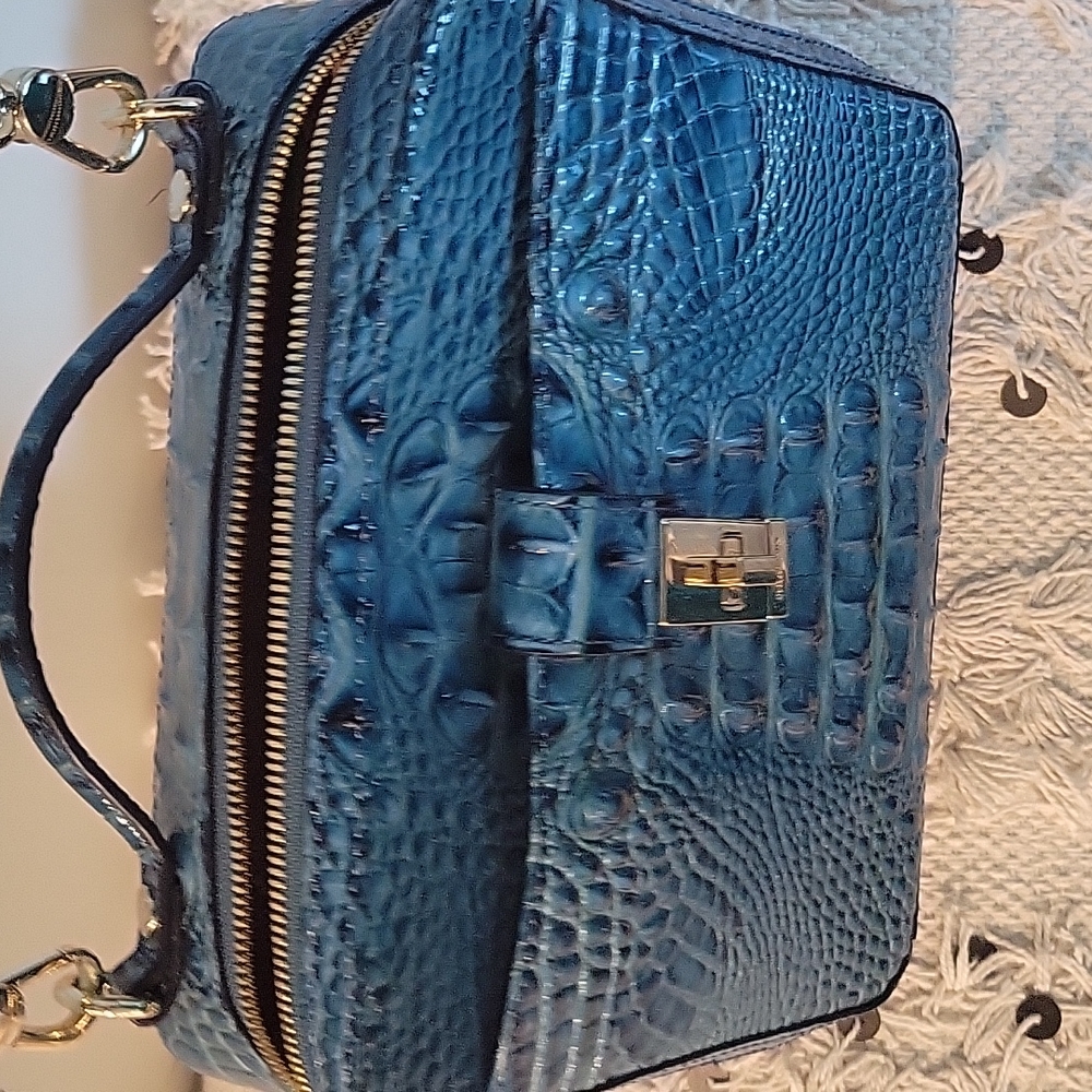 Brahmin with wallet